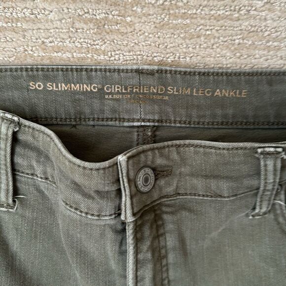 Chico’s So Slimming Girlfriend Slim Leg Ankle Pants, Army Green, Size 12 - Picture 8 of 10